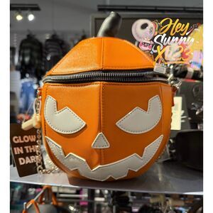 Pumpkin Glow-In-The-Dark Figural Crossbody Bag